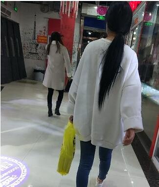 黑虎喷射之美女鞋店试鞋吐她一鞋